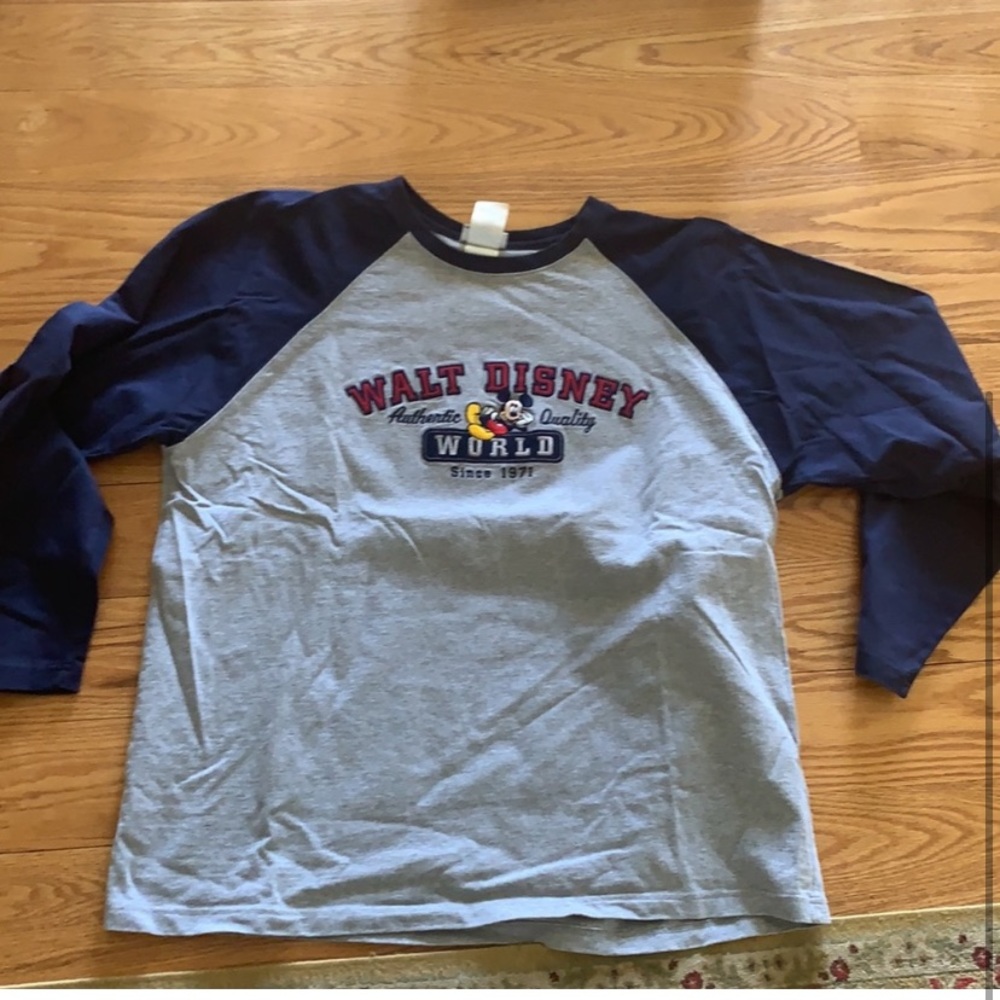 VINTAGE 90s DISNEY WORLD SHIRT